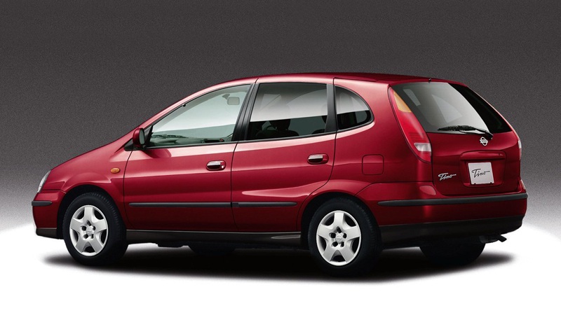 Nissan Tino